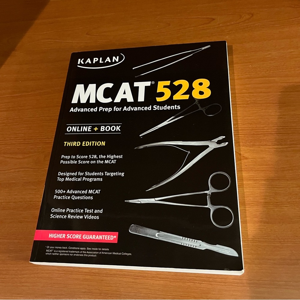 NWOT Kaplan MCAT 528 textbook